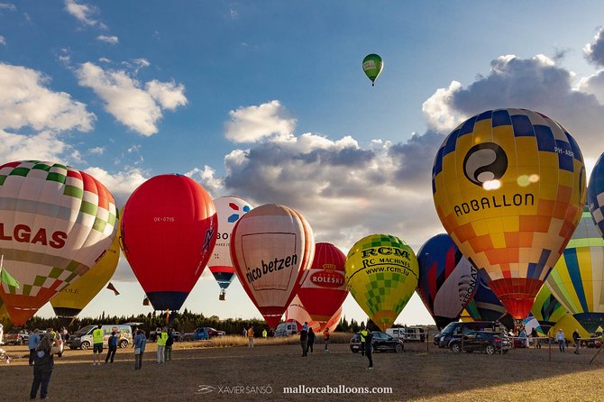 Private Balloon Flight Over Mallorca for Two People - The early start at Mallorca Balloons near Manacor