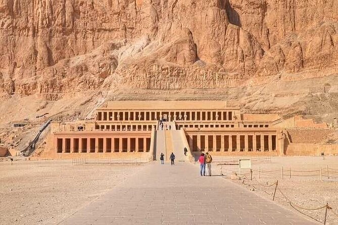 Private Day from Cairo to Luxor by plane with hotel,balloon,west,east and lunch - What the balloon flight is really like