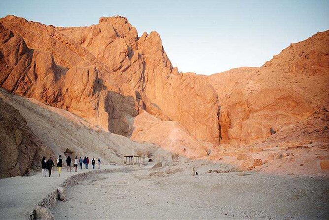 Private Full day tour to Luxor From Hurghada with hot air balloon - Key points to know before booking