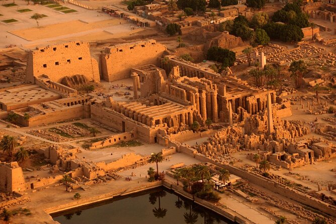 Private Full day tour to Luxor From Hurghada with hot air balloon - Seeing the Colossi of Memnon first