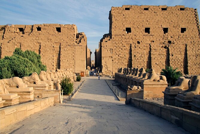 Private Full day tour to Luxor From Hurghada with hot air balloon - What $160 really includes