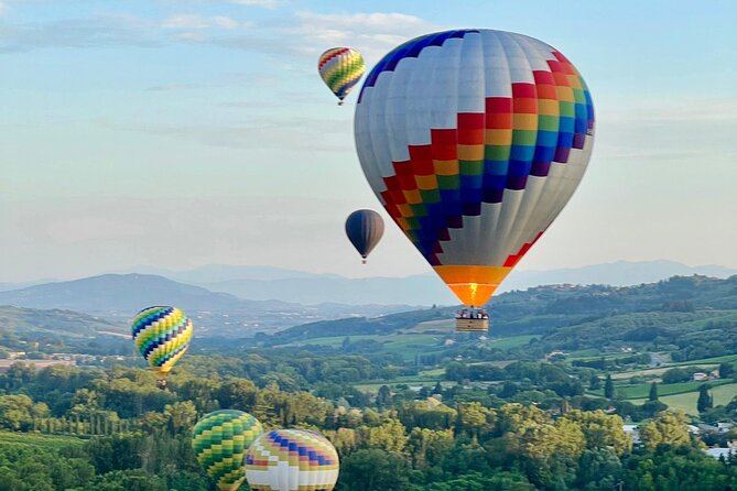 Private Hot Air Balloon ride in Tuscany countryside from Chianti - One hour over vineyards, olive groves, and woods