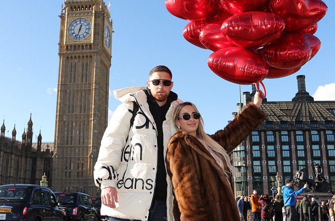 Professional Digital Photo with Red Heart Balloons Central London - Who gets the best value from the $13.87 price