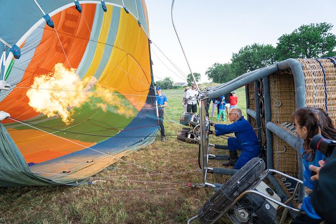 Professional hot air balloon rides at Assisi, Trasimeno in Umbria - Breakfast and Sagrantino at Cantina Dionigi