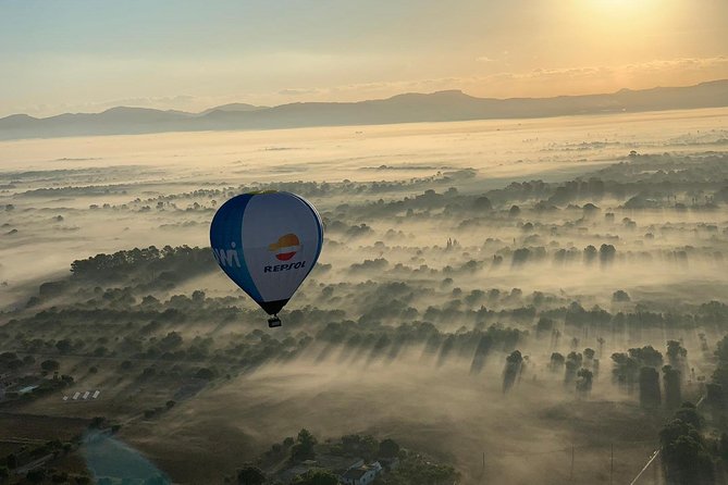 Romantic Sunrise Balloon Tour in Majorca - Breakfast, toast, and the end of the morning