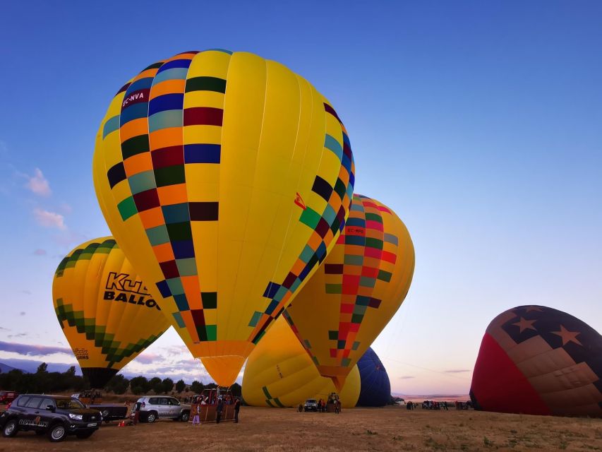 Segovia: Balloon Ride with Transfer Option from Madrid - Watching the balloon come to life