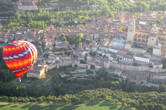 Segovia Balloons - Landing, 4x4 transport, and the breakfast stop