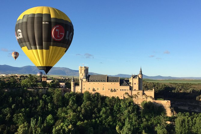 Segovia from the Skies: Sunrise Balloon Ride - Madrid transport versus meeting in Segovia
