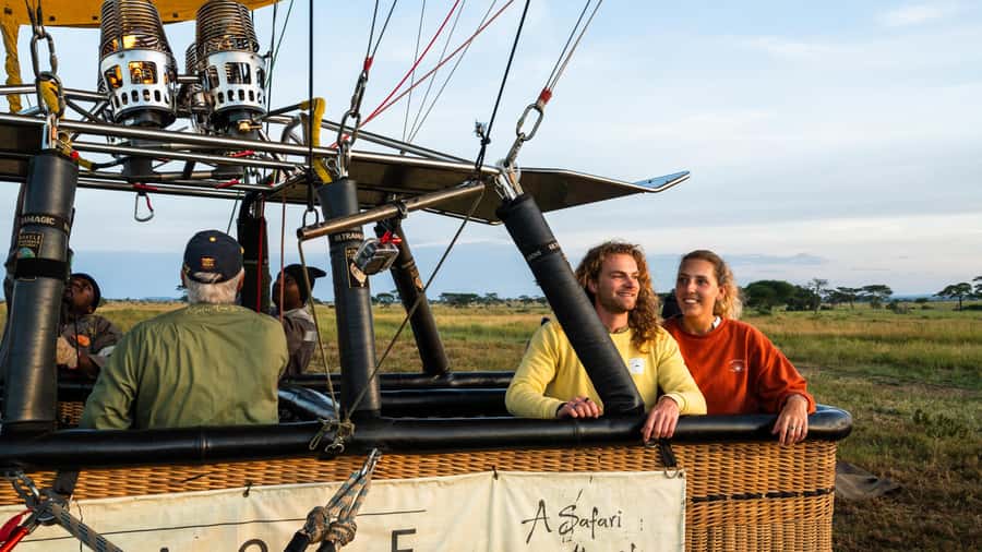 Serengeti: Hot Air Balloon Flight with Champagne Breakfast - Watching the balloon come alive