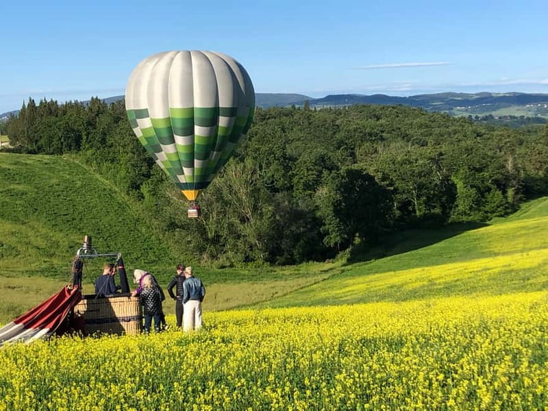 Siena: Balloon Flight Over Tuscany with a Glass of Wine - Key points before you book