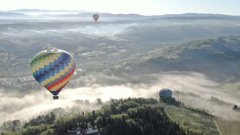 Siena: Balloon Flight Over Tuscany with a Glass of Wine - What the one-hour flight feels like