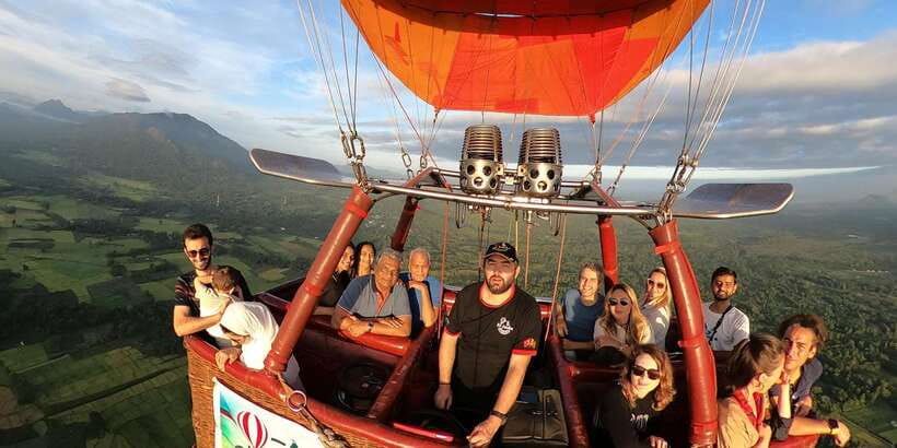 Sri Lanka: Hot Air Balloon ride - Why a sunrise flight works so well in Dambulla