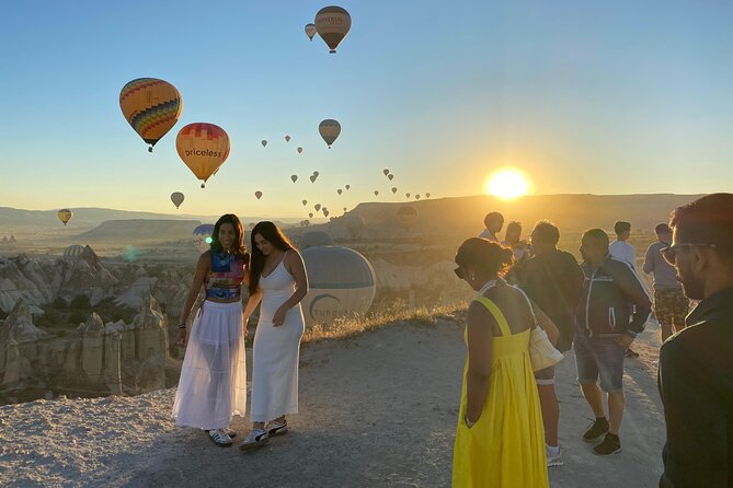 Sunrise Balloon Watching Tour with Photographer in Goreme - Photo help without booking a flight