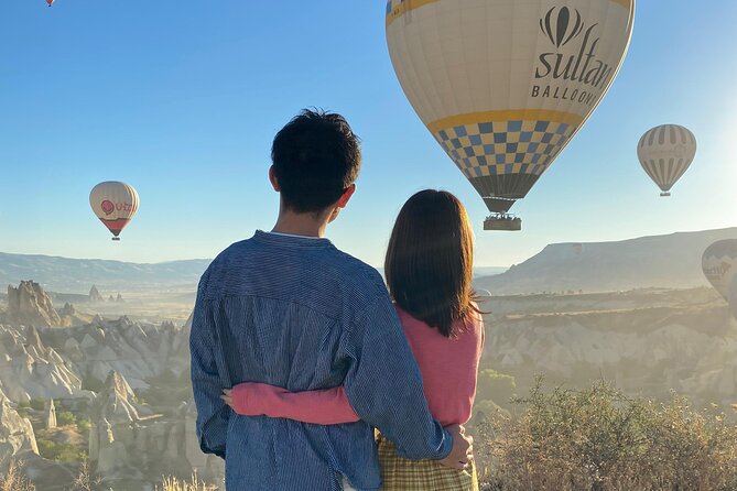Sunrise Balloon Watching Tour with Photographer in Goreme - The early pickup and group experience