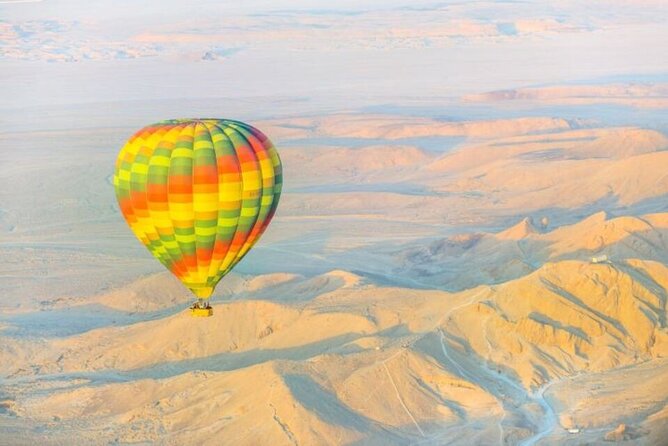 Sunrise Hot air balloon Ride in Luxor - From your hotel to the West Bank launch
