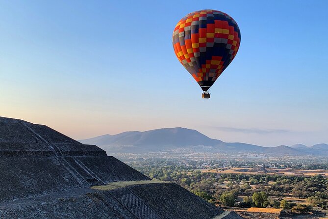Teotihuacan Hot Air Balloon Flight from Mexico City / Volare - What to wear and bring for the changing temperatures
