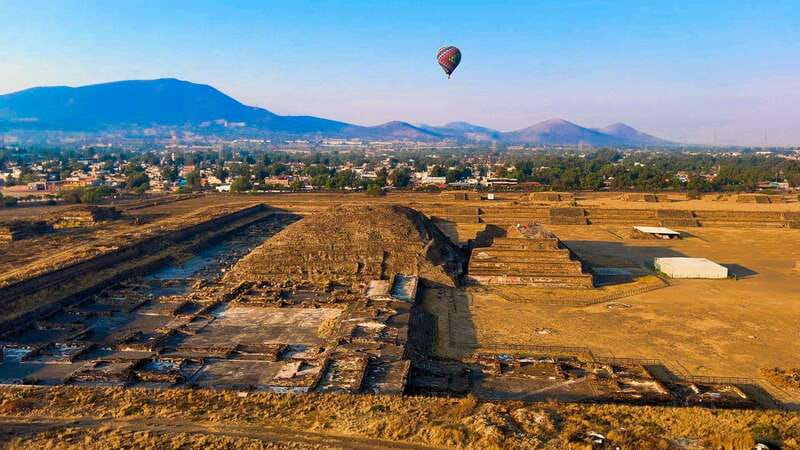 Teotihuacan: Hot Air Balloon Ride with Breakfast & Transport - What $241 Buys You