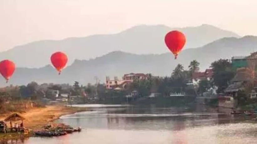 Vang Vieng: Hot Air Balloon Ride with City Hotel Pickup - Should you book it?