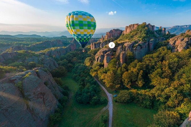 Virtual Hot Air Balloon Ride over the Belogradchik Rocks - The final 10 minutes from your sofa